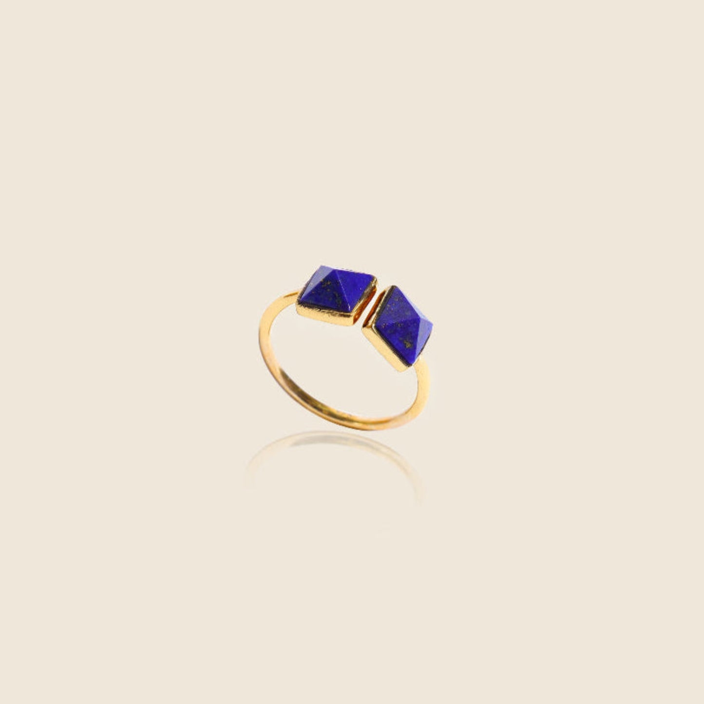 CLEO RING